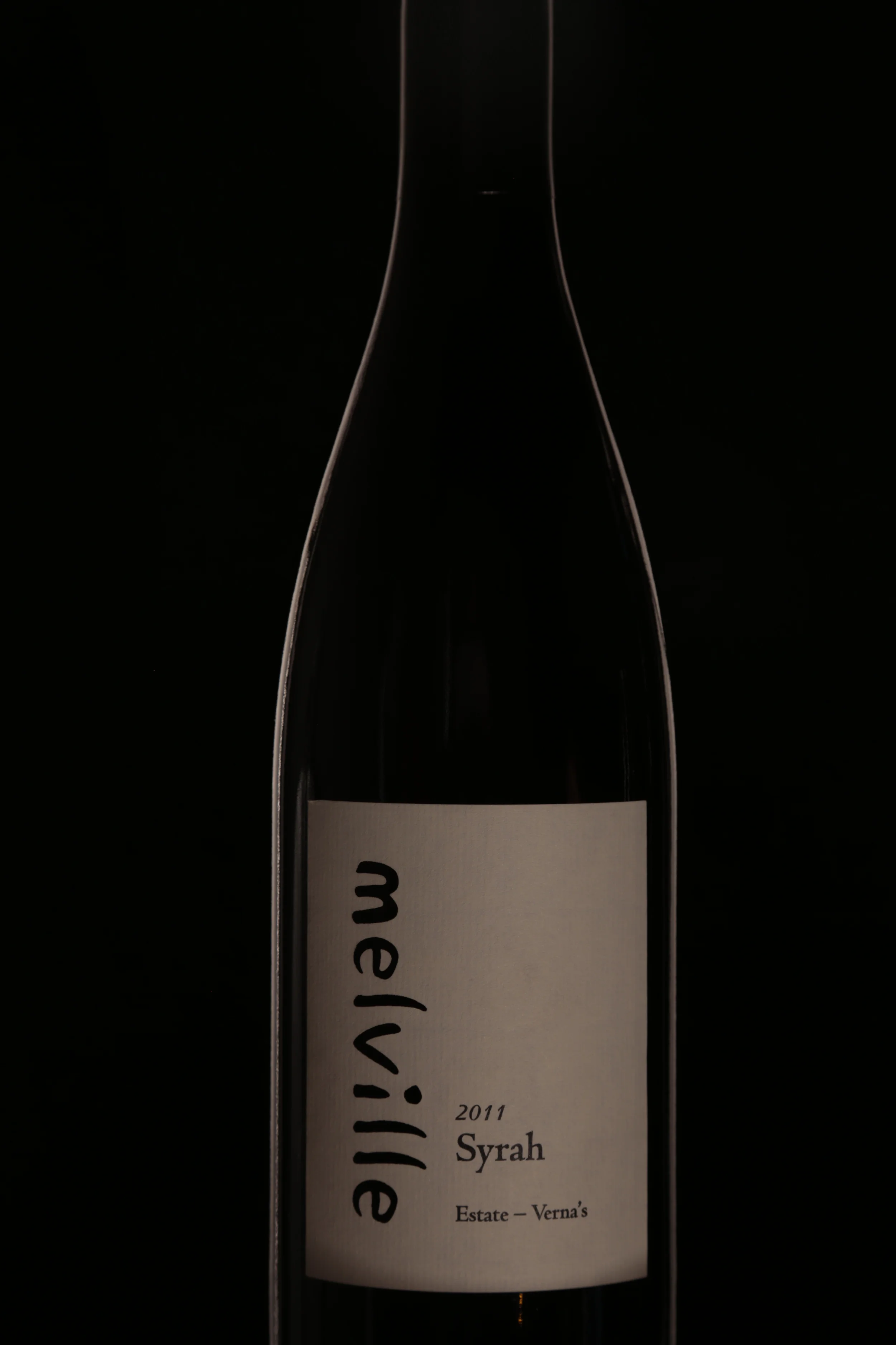 A06_Atwood_T_wine_bottle.JPG