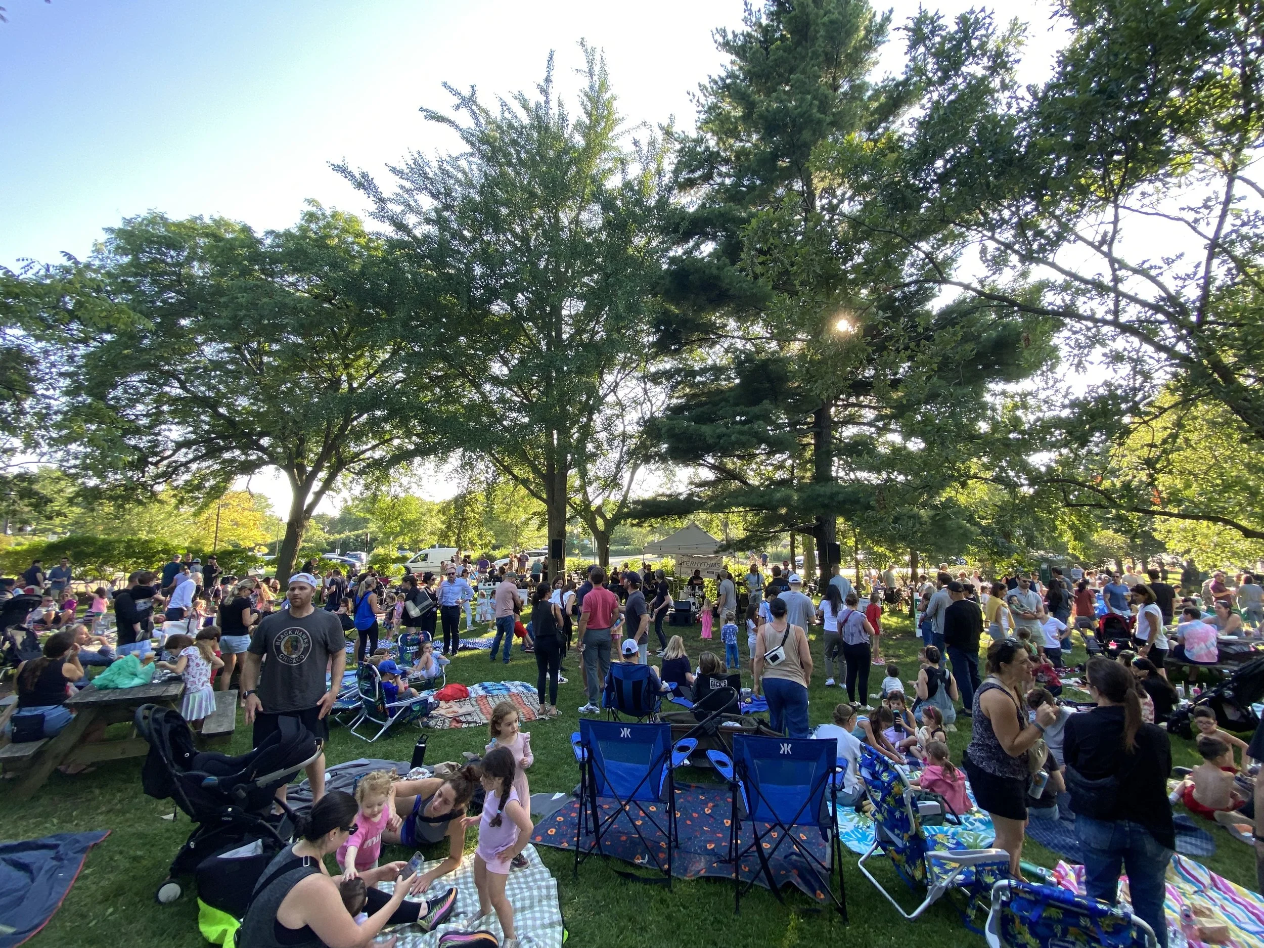 FOOD TRUCK THURSDAYS WITH MUSIC IN THE PARK RETURNS FOR IT'S 8TH YEAR! 