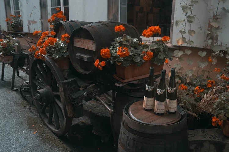 Handcrafted Men's Wedding Band Inspired by the Vineyard's of France