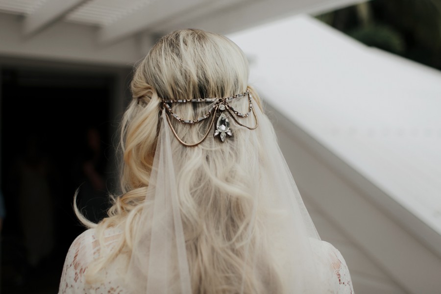 boho-tipi-wedding-sheraton-port-douglas-oli-sansom-07-900x0-c-default.jpg