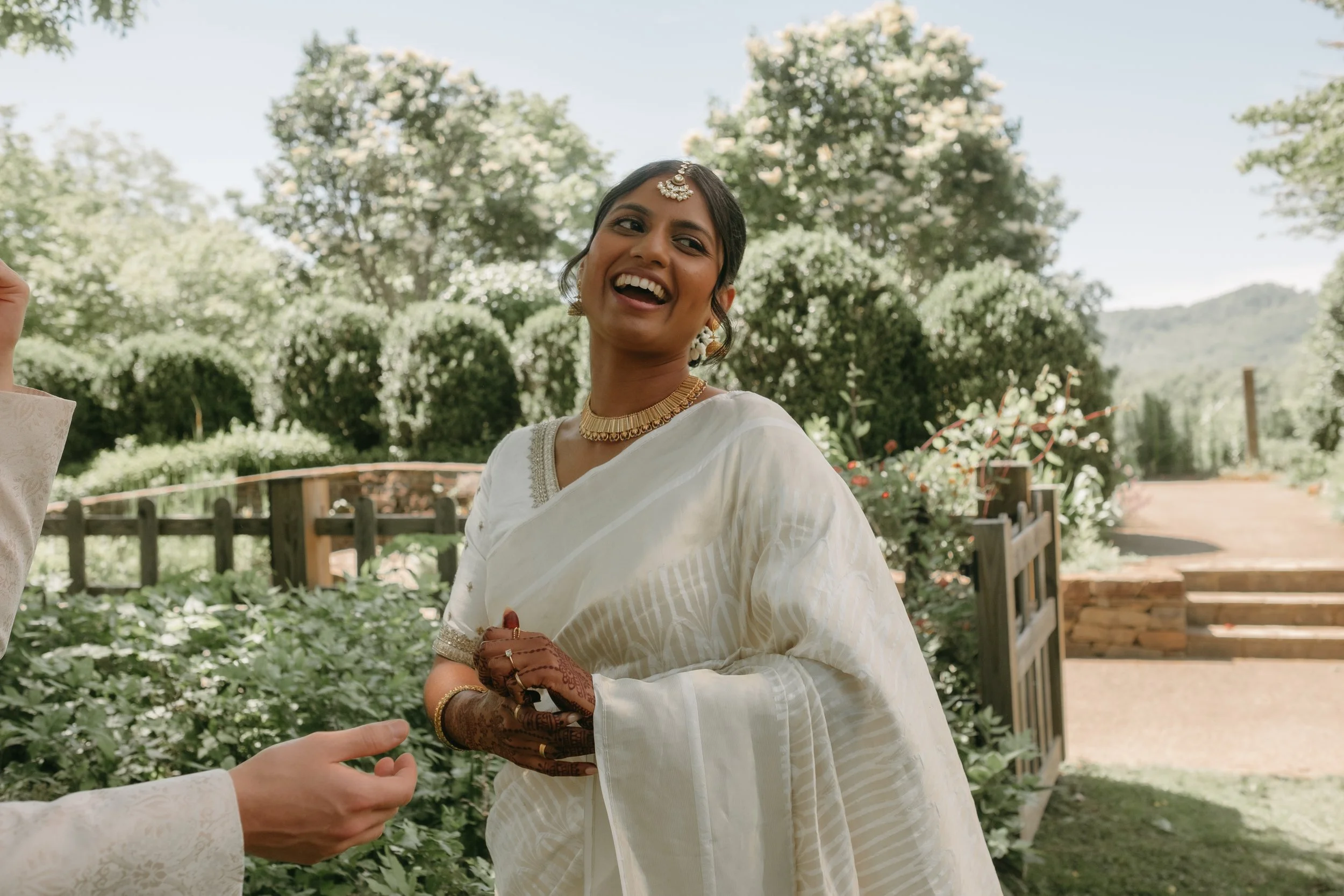 BRIANA_AUTRAN_PHOTOGRAPHY-AMBIKA+CAMERON_-115-DSCF0439.jpg