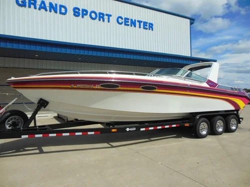 1990 Chaparral 30 Villain IV
