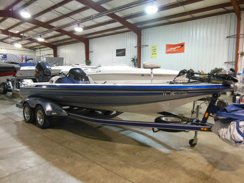 2007 Skeeter ZX225 Fishing Boat