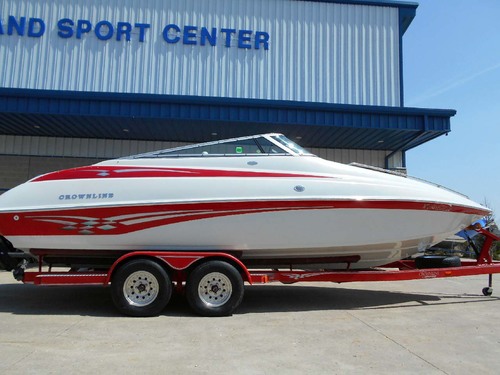 2000 Crownline 248CCR Cuddy