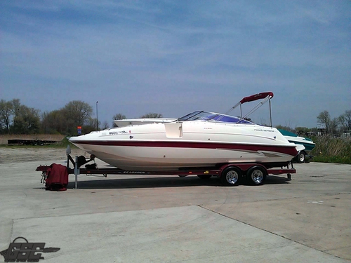 2002 Monterey 240 Explorer Sport Deck