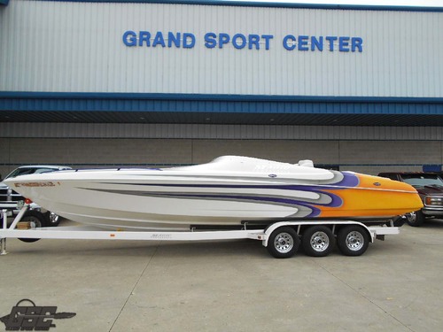 2003 Magic 29 Wizard MidCabin