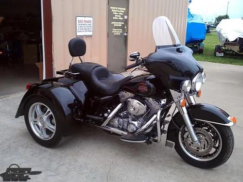 2004 FLHT Electra Glide Trike Conversion