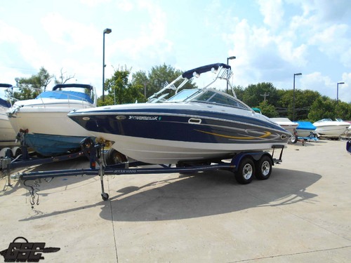 2005 Four Winns 230 Horizon 