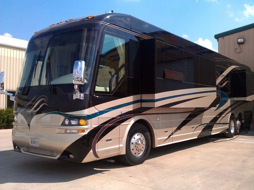 2003 Country Coach 45' Odyssey 