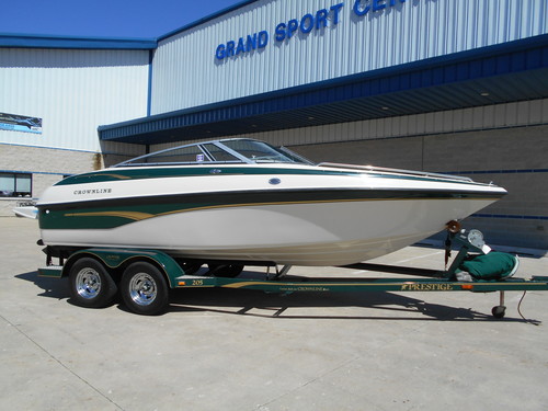 2001 Crownline 205BR 