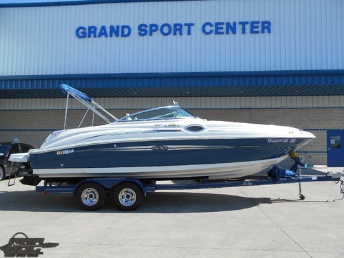 2007 Sea Ray 240 Sundeck