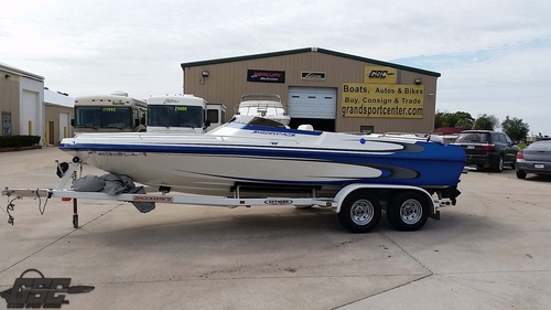 2005 SHOCKWAVE 21 SKIER 