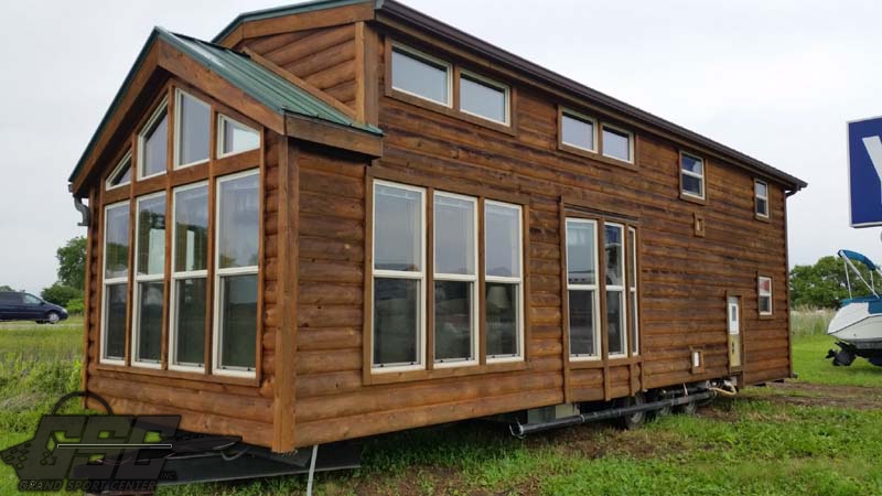 2007 Kropf Park Model Sold in a Week