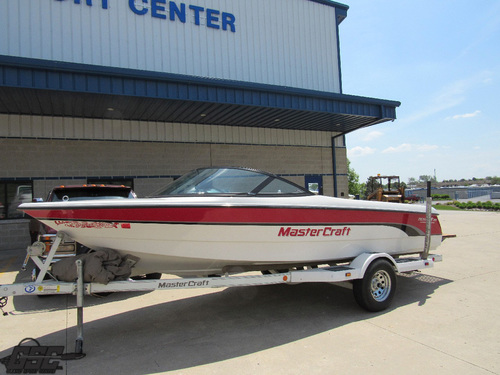 1997 Mastercraft ProStar 190 Ski Boat