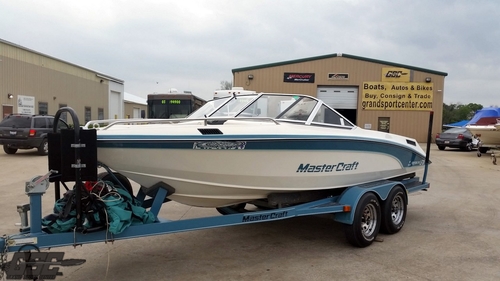 1989 MASTER CRAFT 190 PRO STAR