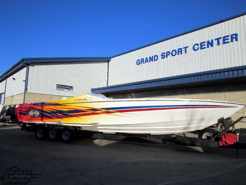 2001 Cigarette Racing 38 Top Gun TS – Lipship Edition
