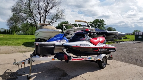 2008 SEADOO WAKE 215 & 2001 POLARIS GENESIS