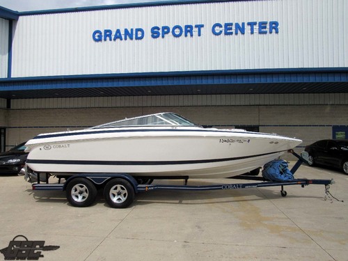 2004 Cobalt 226 BR