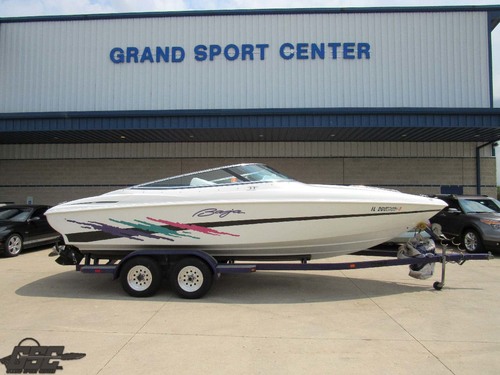 1997 Baja Marine 232 Closed Bow