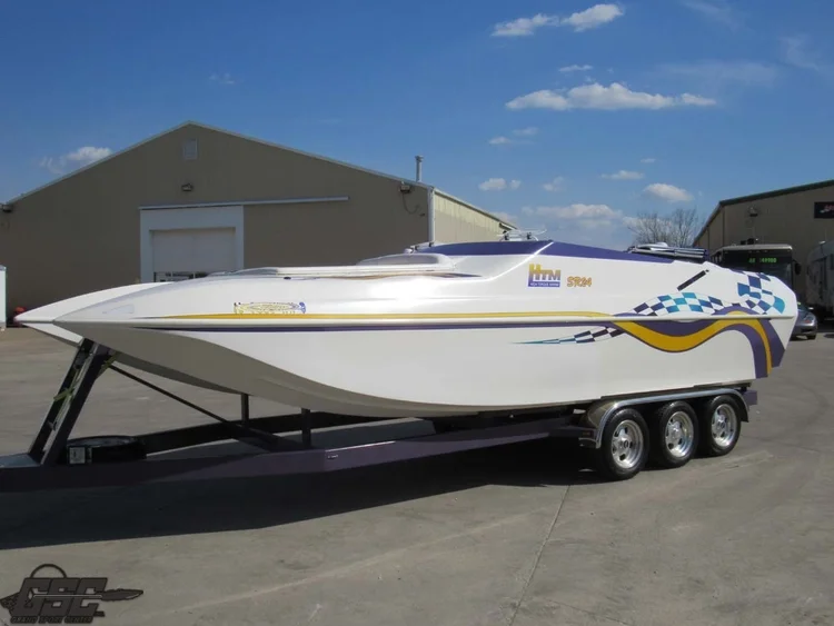 1998 HTM SR24 Midcabin Bowrider