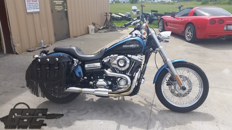 2011 HARLEY DAVIDSON DYNA SUPER GLIDE