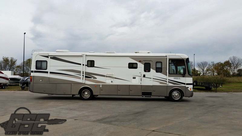 2005 HOLIDAY RAMBLER 37