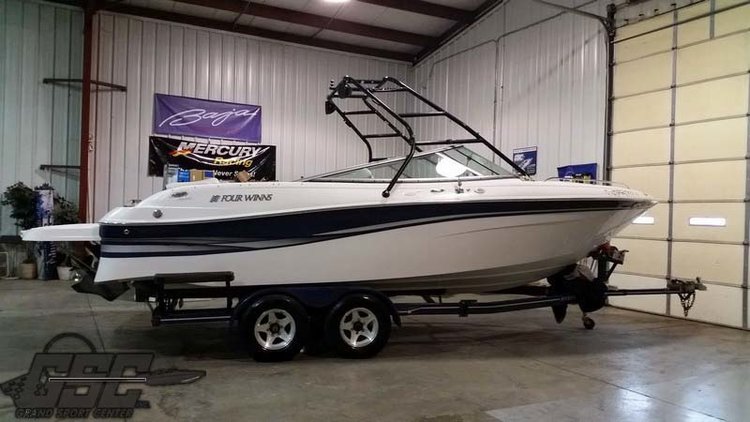 2003 FOUR WINNS 240 HORIZON