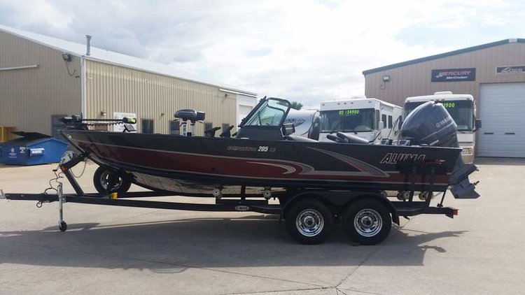 2016 ALUMACRAFT COMPETITOR 205 SE