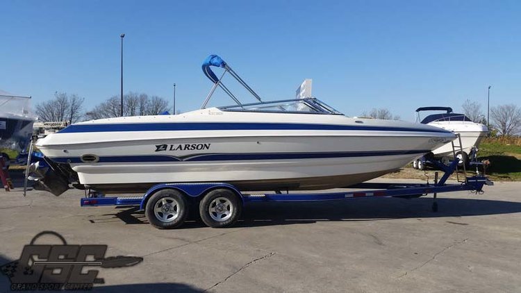 2006 Larson 268LXi Bowrider
