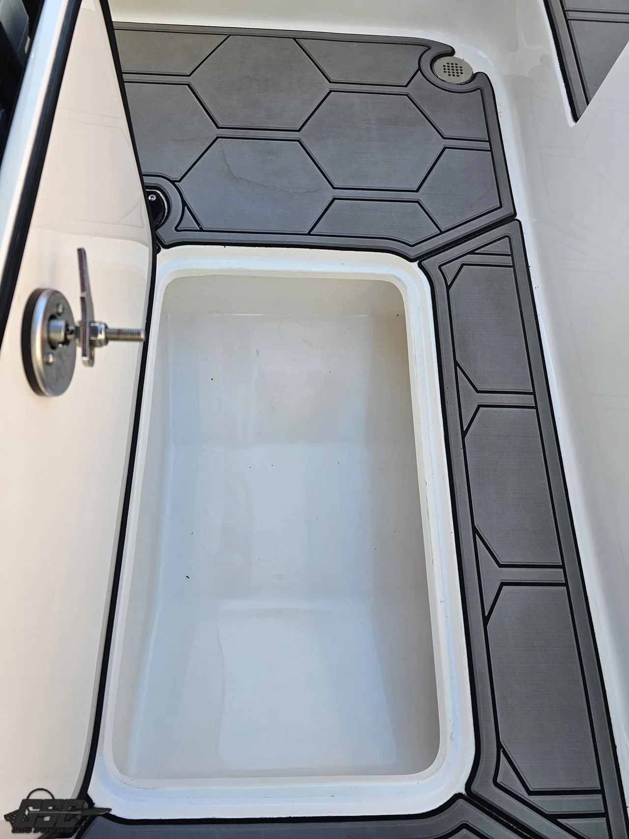 2025 Concept 27CC (64).jpg