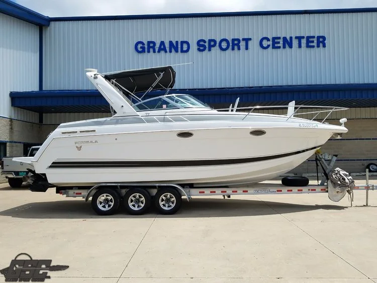 2004 Formula 27 PC