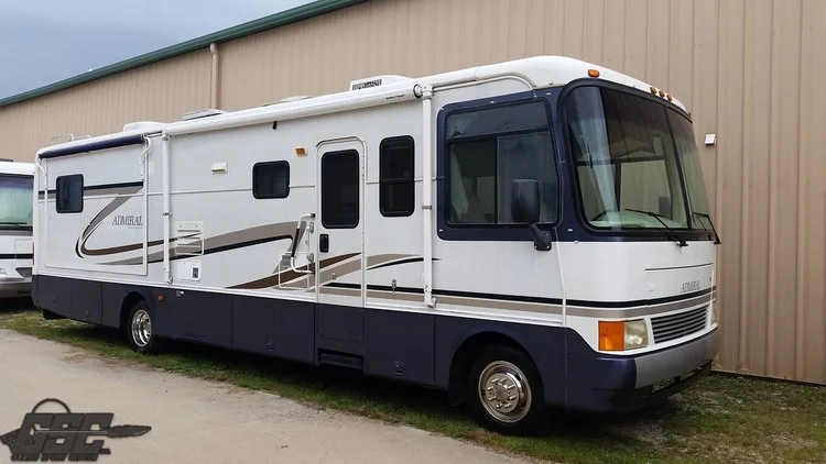 2000 HOLIDAY RAMBLER 34 PBD ADMIRAL