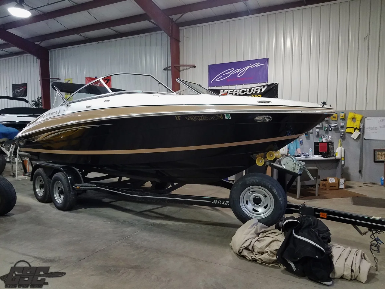 2010 Four Winns 240 Horizon