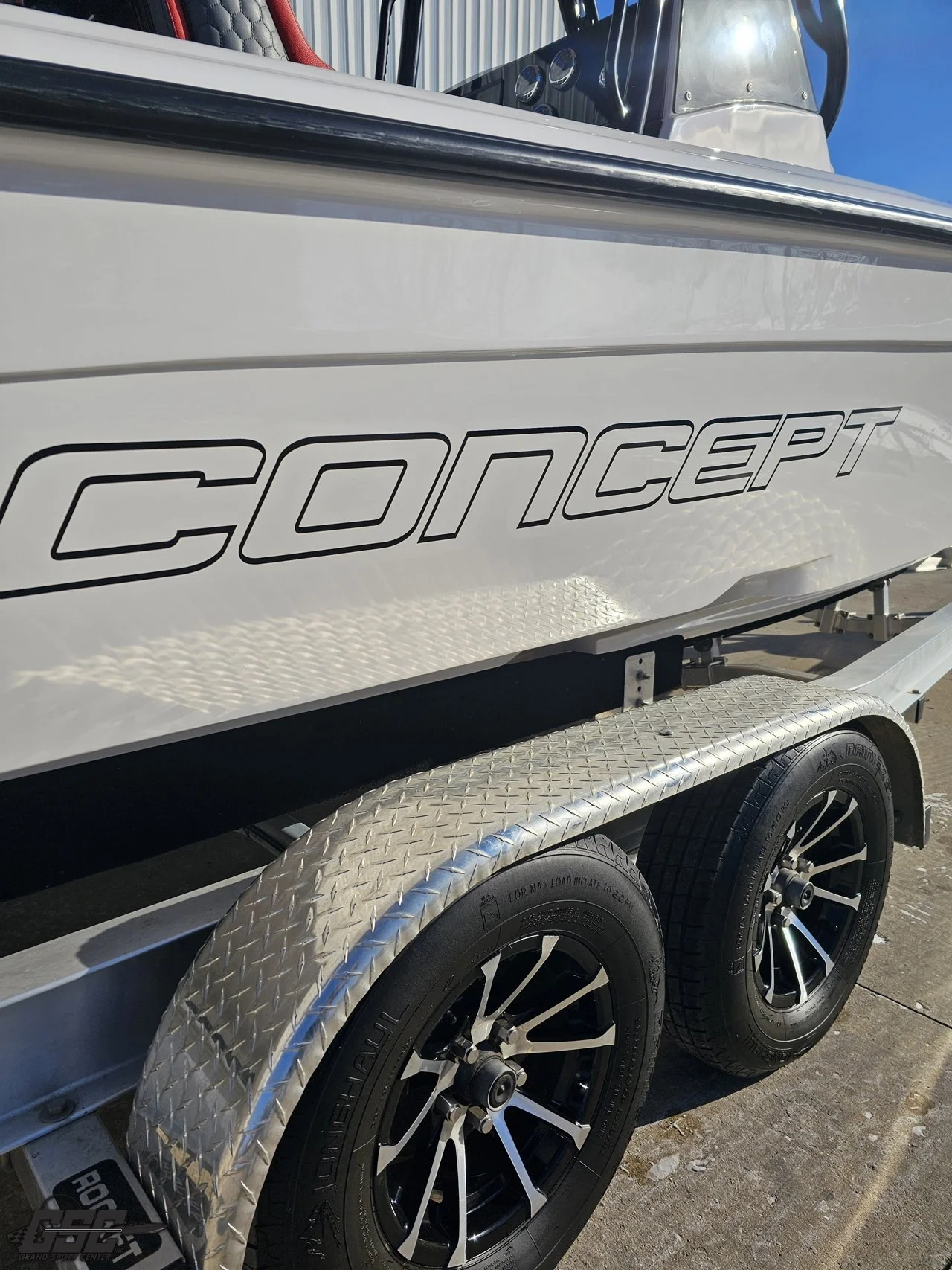 2025 Concept 27CC (12).jpg