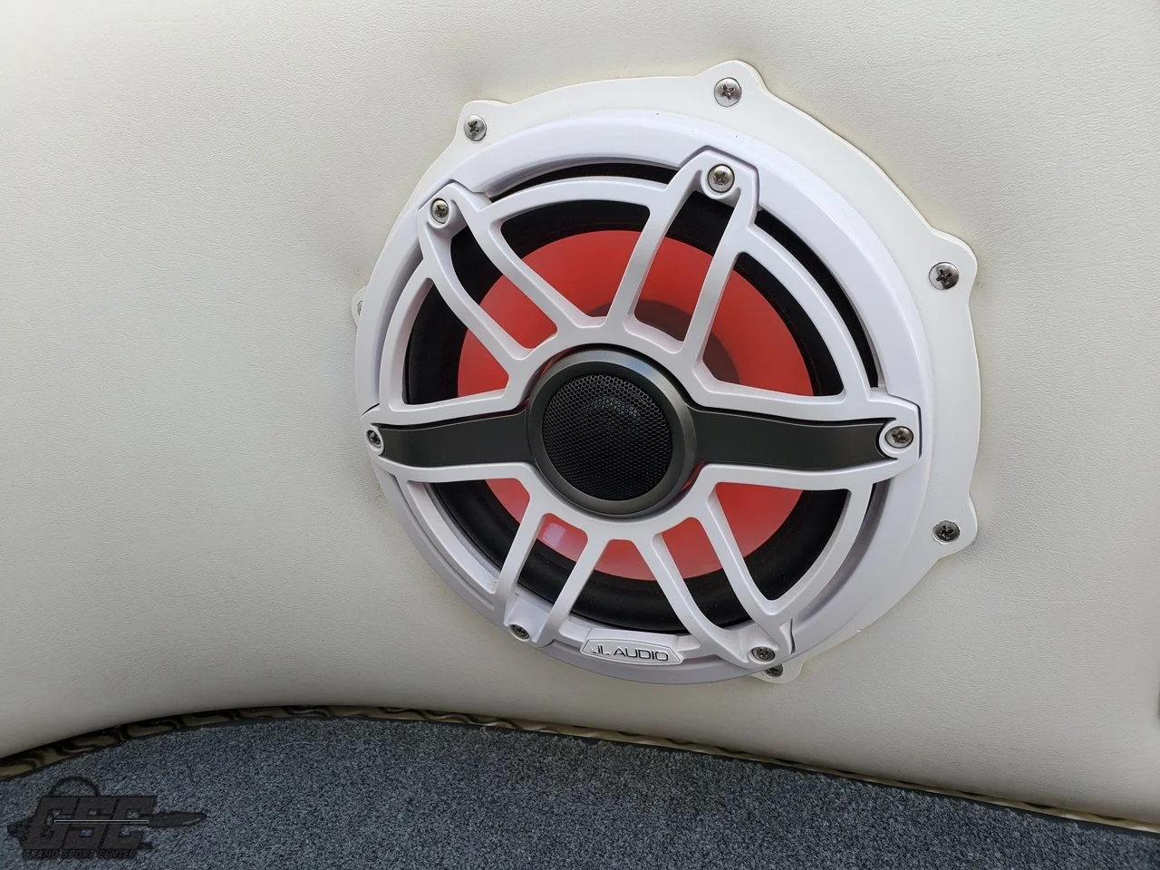 08 006a.jpg