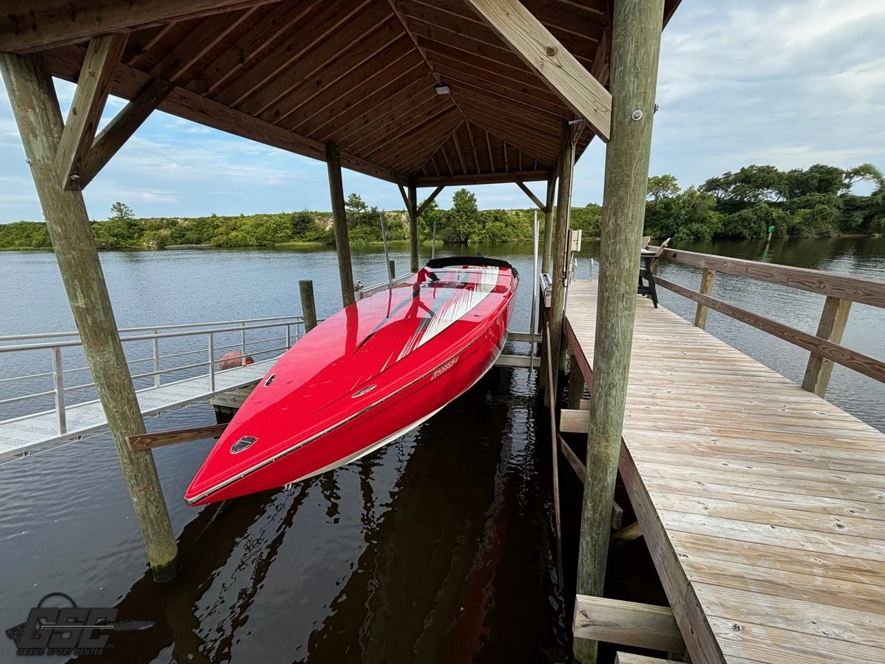 2011 Cigarette 42X - 011.jpg