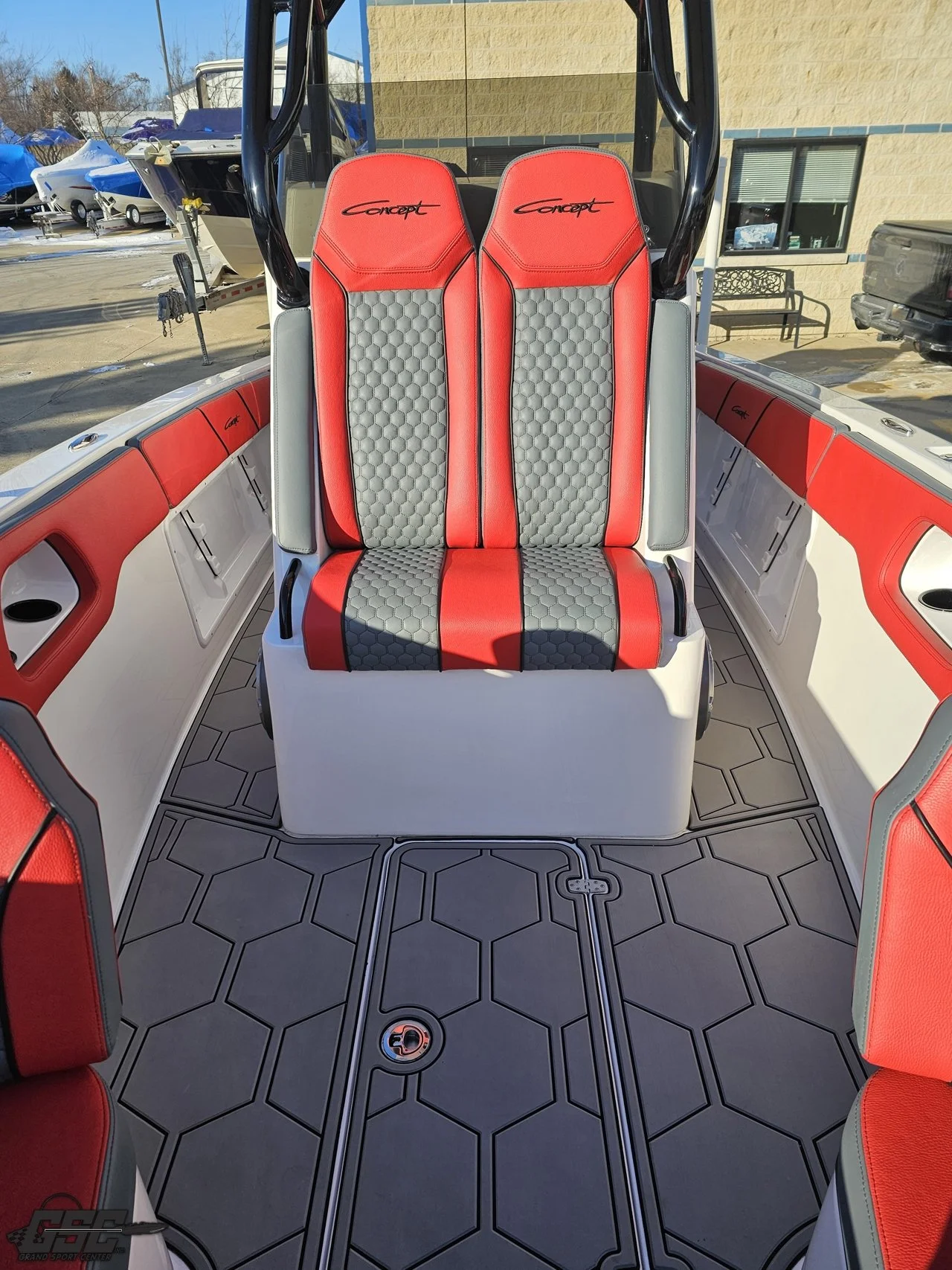 2025 Concept 27CC (105).jpg