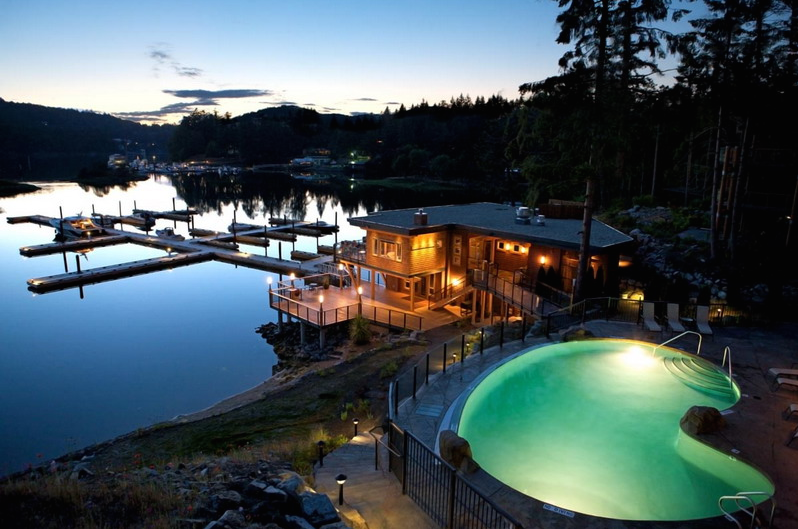 Roam+Board :: Painted Boat Resort