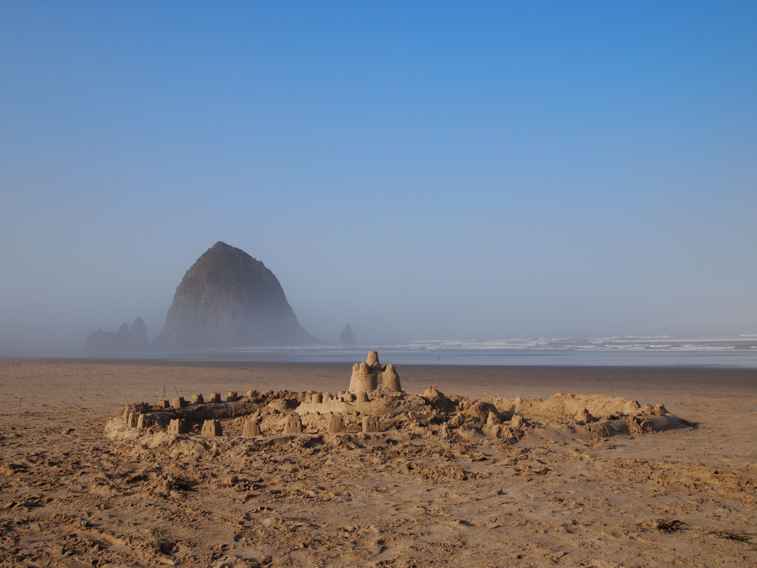  Oregon. Chasing the last bit of summer&nbsp;in  Cannon Beach .&nbsp; 