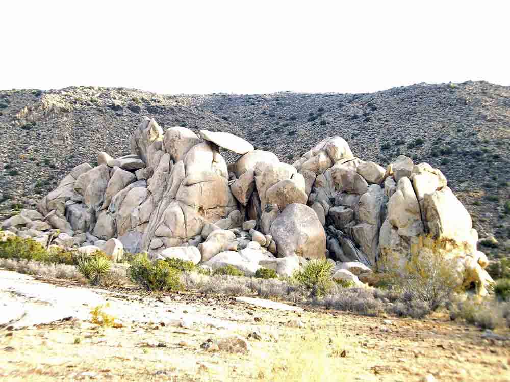 Roadside rock formations