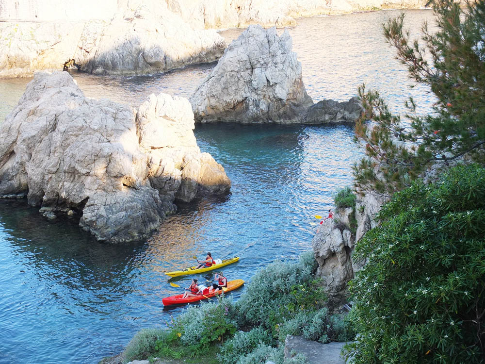 DO // Rent a kayak and paddle to the nearby island of Lokrum.