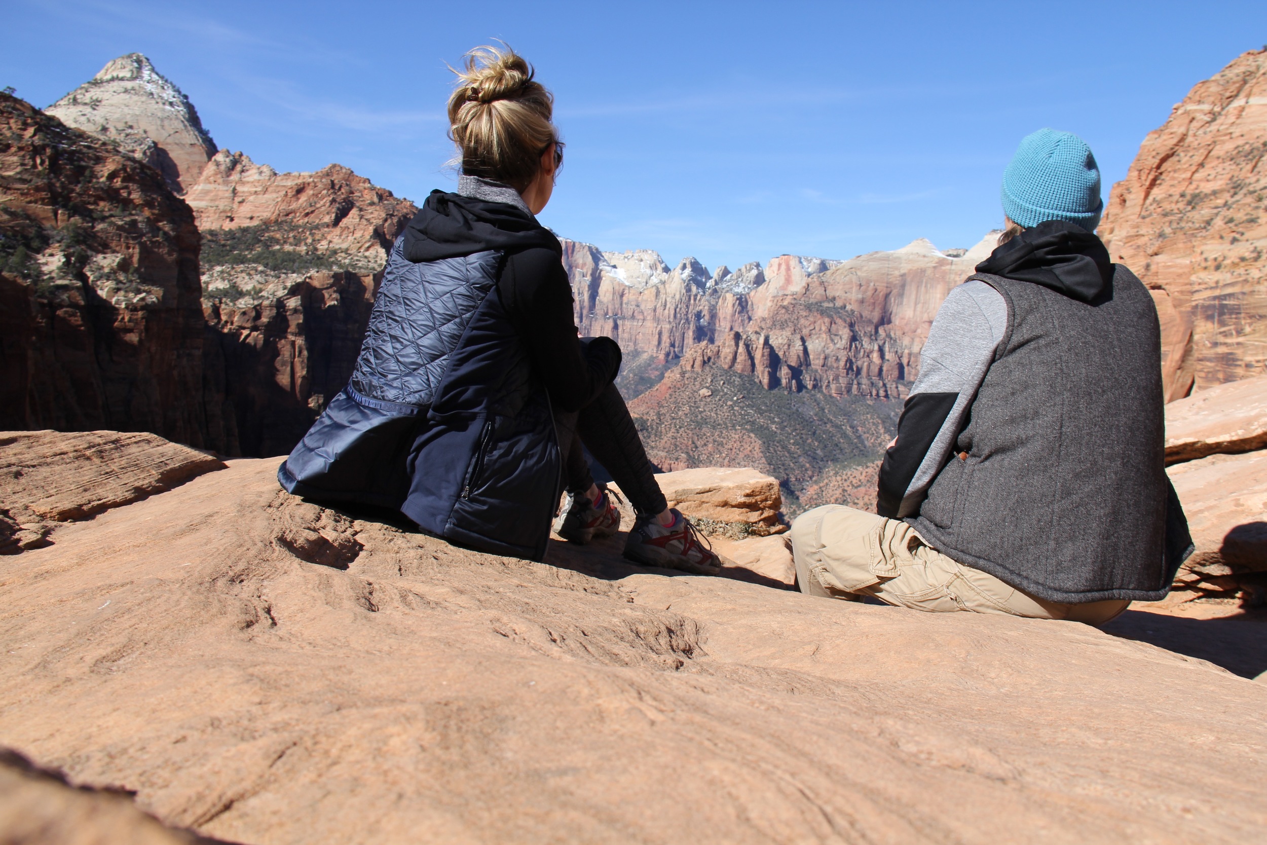  Top of the Canyon Overlook Trail {2/2}. Please pass the Champagne, cheese, grapes and baguette... 