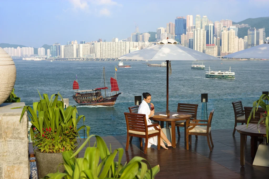 6 Hong Kong Hints {that will make you want to book a ticket ASAP}