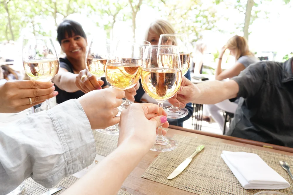  Cheers at Beaubourg. 