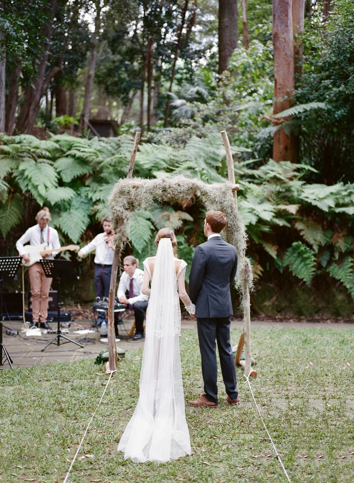 Australian bohemian Garden Wedding by Mr Edwards Photography_1256.jpg