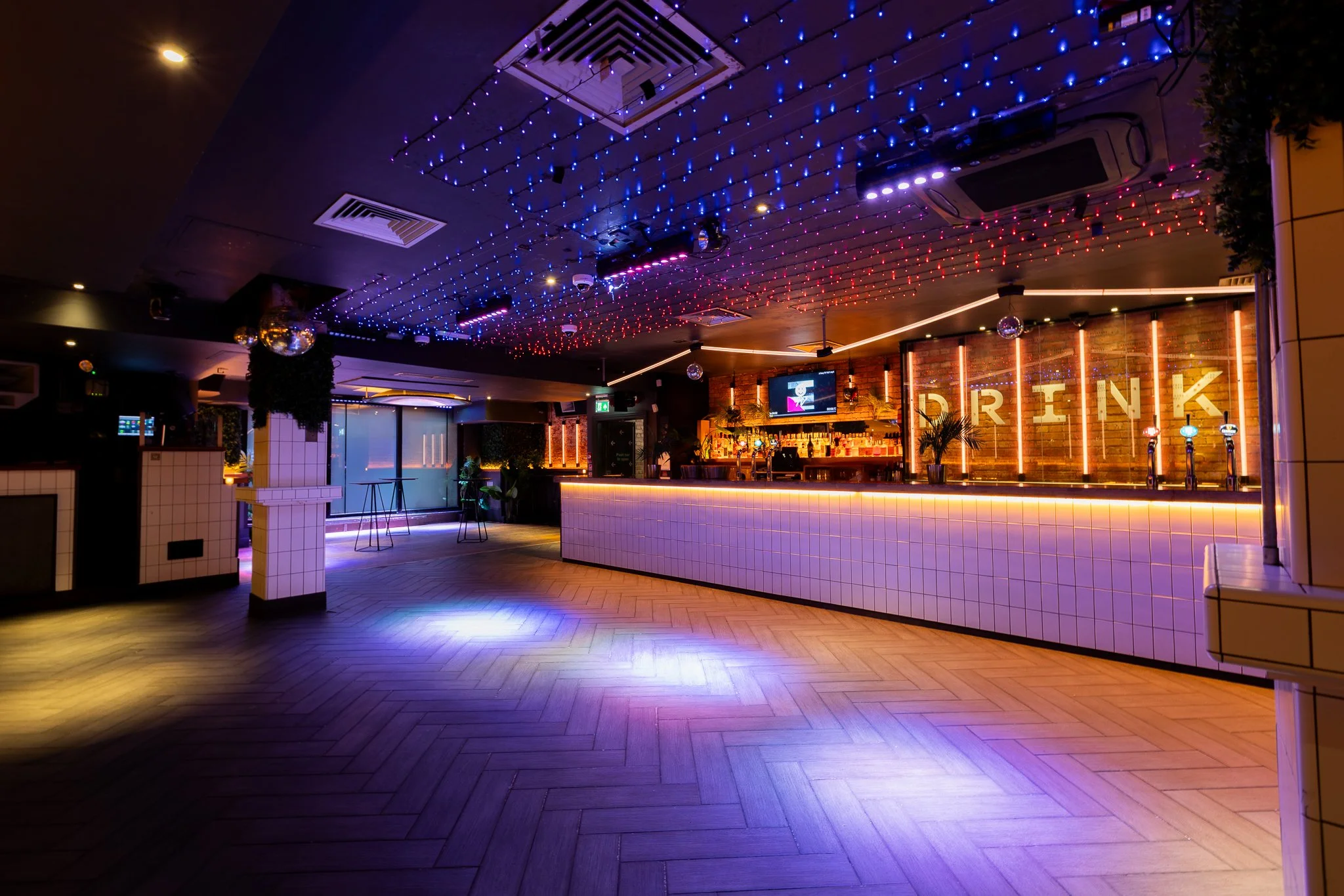 Venue-0007.jpg