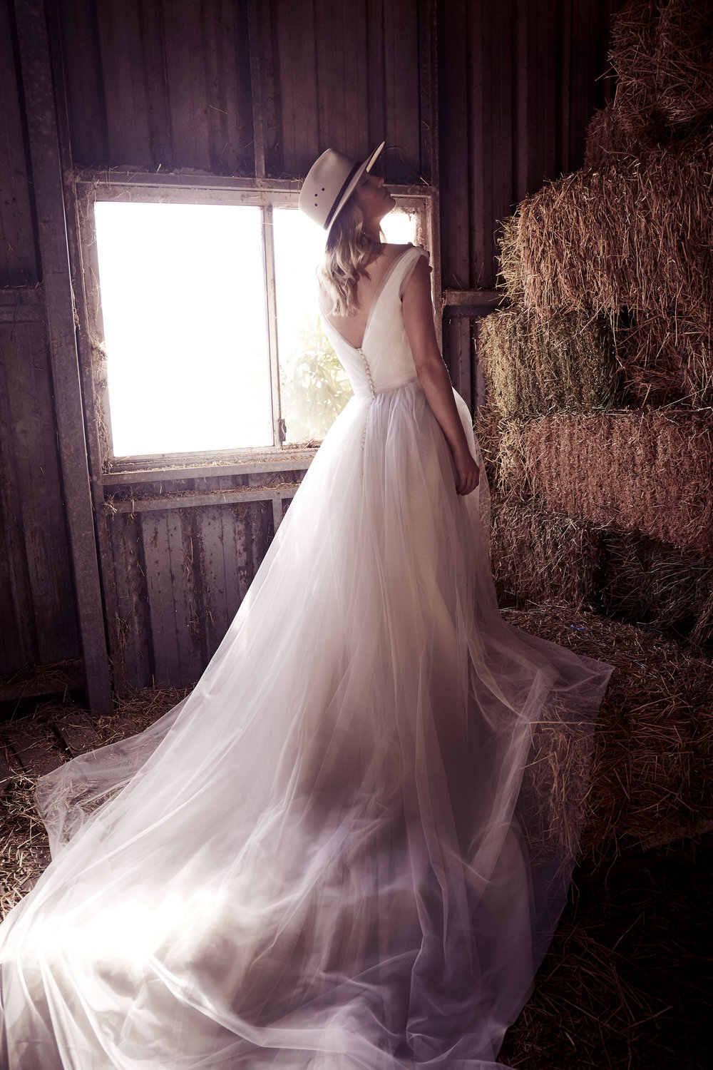 Lillian+off+shoulder+tulle+wedding+dress+sydney+couture+designer+02_65648_X.jpeg