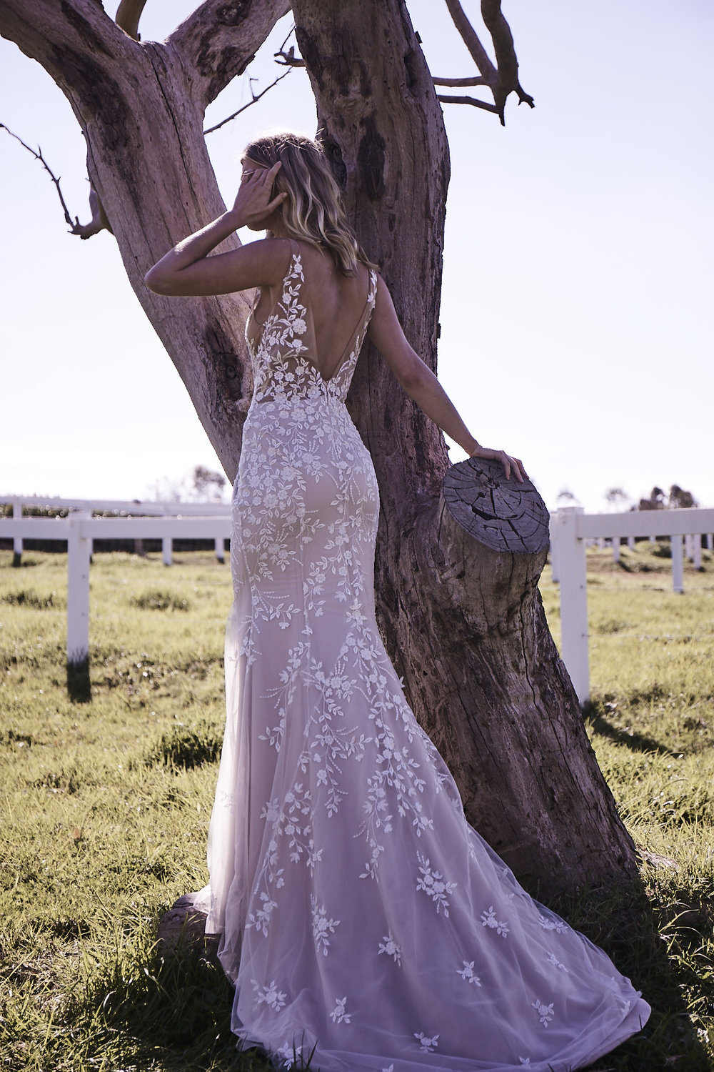 Harper+lace+dress+removable+tulle+overskirt+wedding+dress+sydney+couture+designer+08_66965.jpeg
