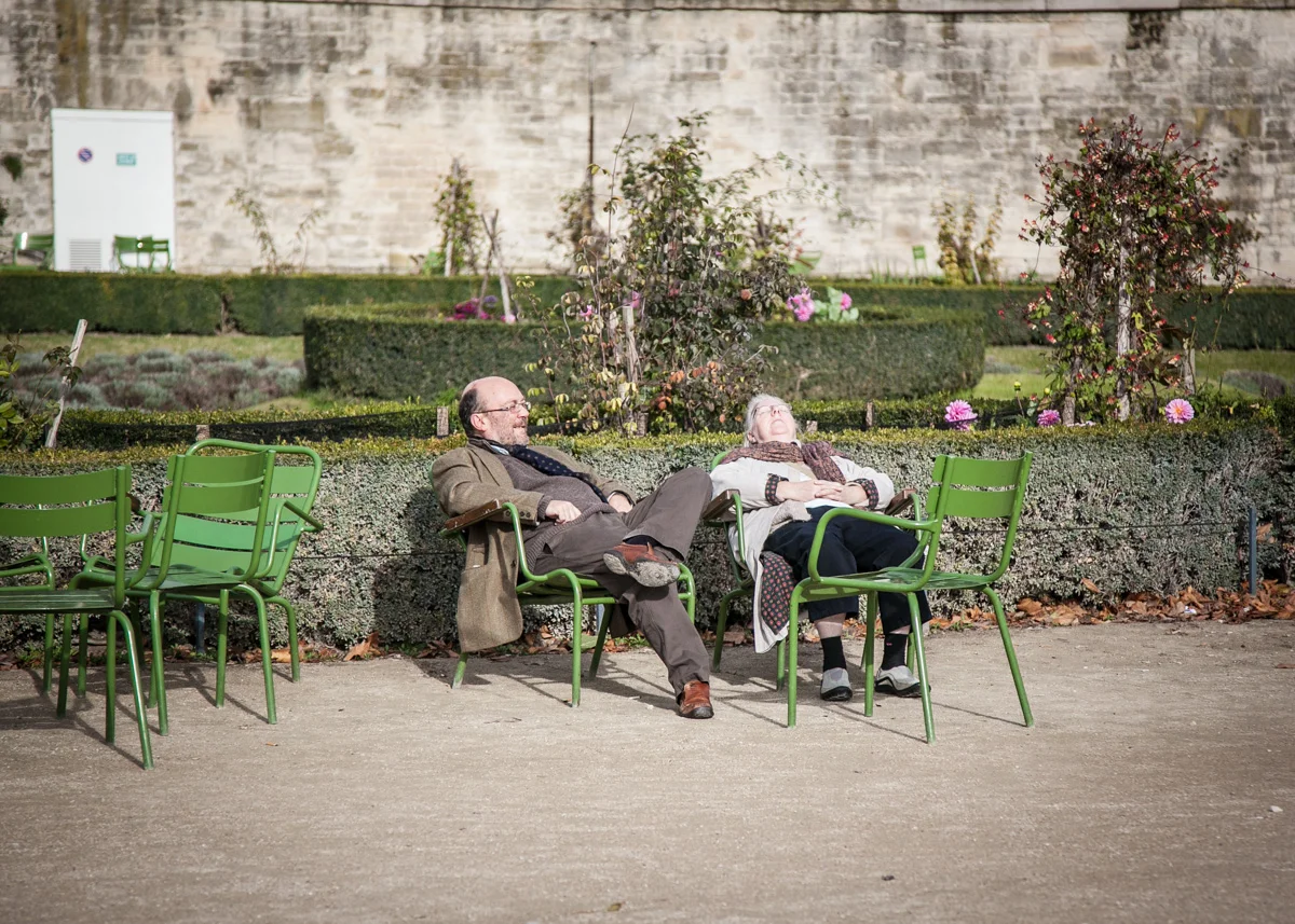 One of my favorite photos while visiting Paris,,,,,hey just know how to relax