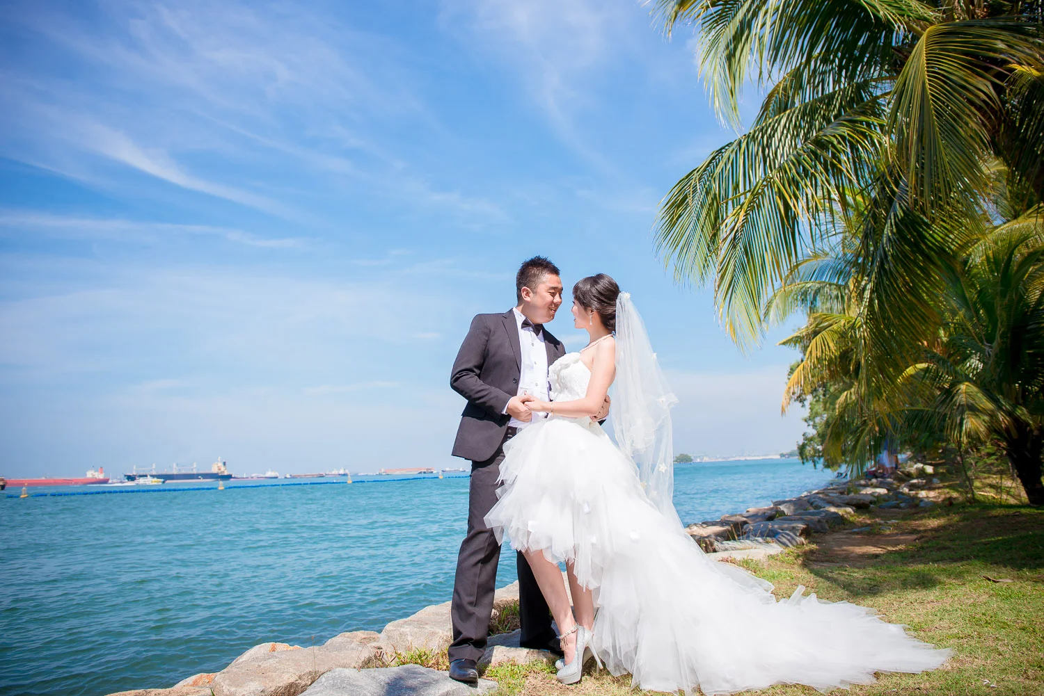 wedding photo sea view sentosa